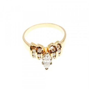 14K Yellow Gold Diamonds Ring Size 10.5