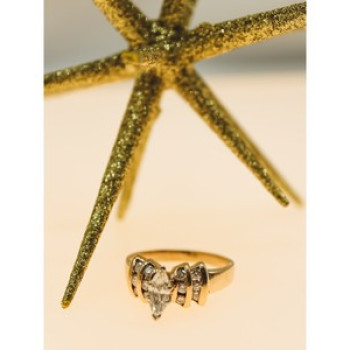 14K Yellow Gold Diamonds Ring Size 10.5