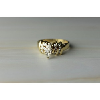 14K YELLOW GOLD DIAMONDS RING SIZE 10.5