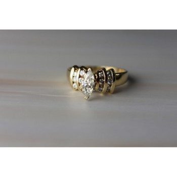 14K YELLOW GOLD DIAMONDS RING SIZE 10.5