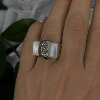 925 Sterling Silver White Abalone Mother of Pearl Ring Size 7