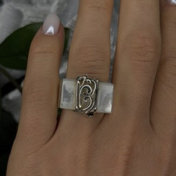925 Sterling Silver White Abalone Mother of Pearl Ring Size 7