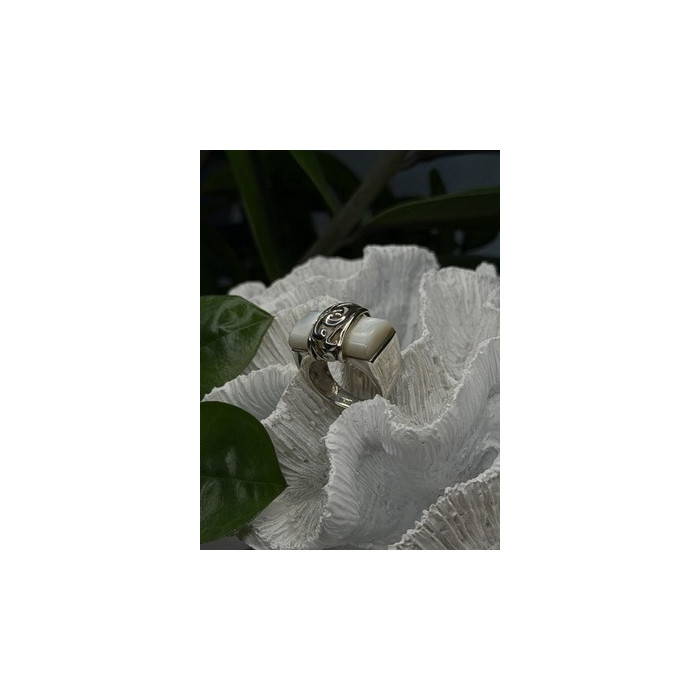 925 Sterling Silver White Abalone Mother of Pearl Ring Size 7