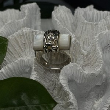 925 Sterling Silver White Abalone Mother of Pearl Ring Size 7