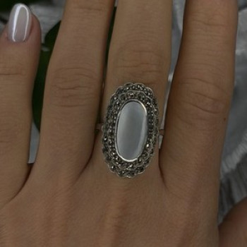 Elegant Vintage 925 Sterling Silver White Abalone & Marcasite Ring Size 9