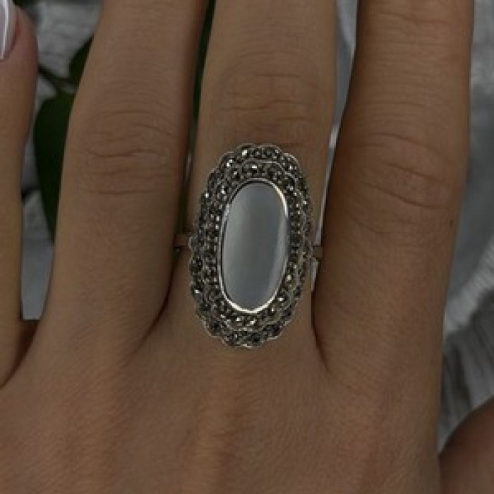 Elegant Vintage 925 Sterling Silver White Abalone & Marcasite Ring Size 9