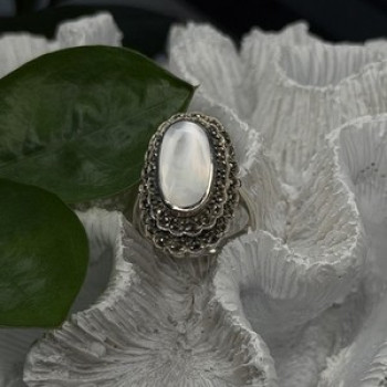 Elegant Vintage 925 Sterling Silver White Abalone & Marcasite Ring Size 9