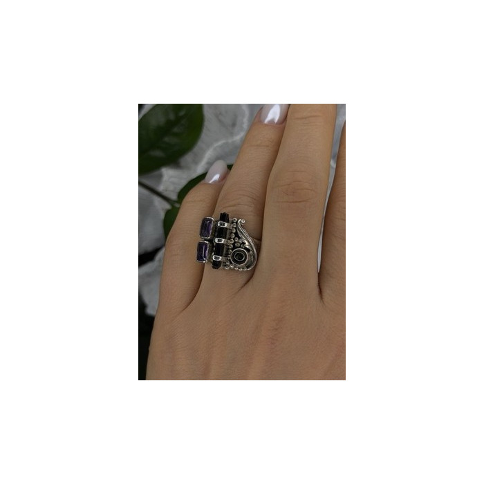 Unique Design Vintage 925 Sterling Silver Amethyst & Onyx & Peridot Ring Size 7