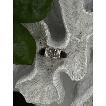 Vintage 925 Sterling Silver Black Onyx & Marcasite Ring Size 8.5