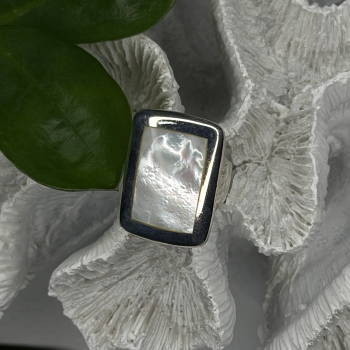 Elegant 925 Sterling Silver White Abalone Mother of Pearl Ring Size 7
