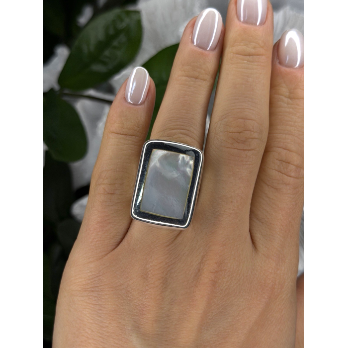 Elegant 925 Sterling Silver White Abalone Mother of Pearl Ring Size 7