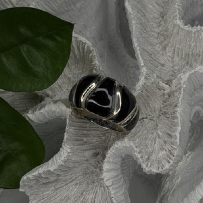 Elegant 925 Sterling Silver Black Onyx Ring Size 8.5