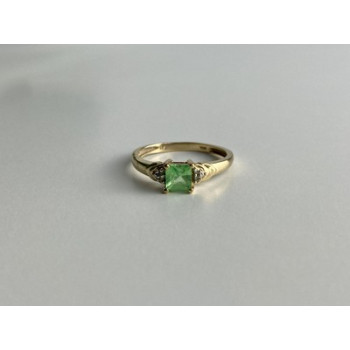 10K YELLOW GOLD TSAVORITE & DIAMONDS RING SIZE 6.25