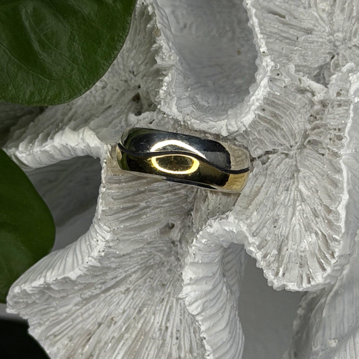 925 Sterling Silver & Yellow Gold Plated Ring Size 7