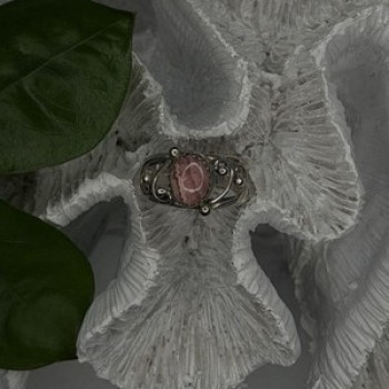 925 Sterling Silver Pink Rhodochrosite Ring Size 8