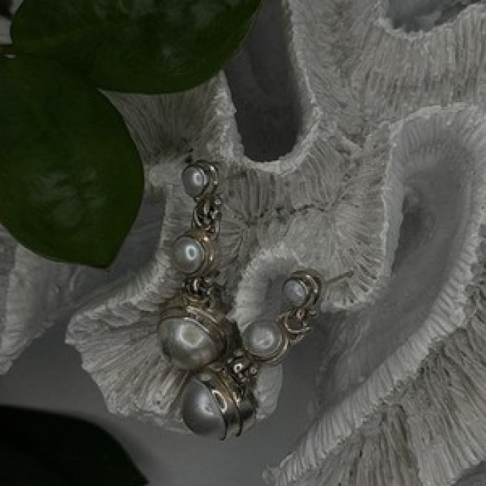 Beautiful Dangle 925 Sterling Silver White Pearls Earrings