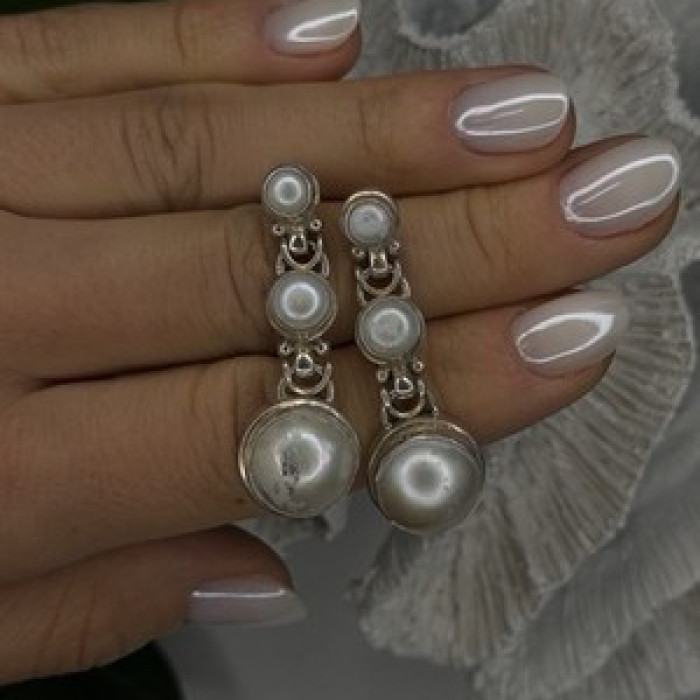 Beautiful Dangle 925 Sterling Silver White Pearls Earrings