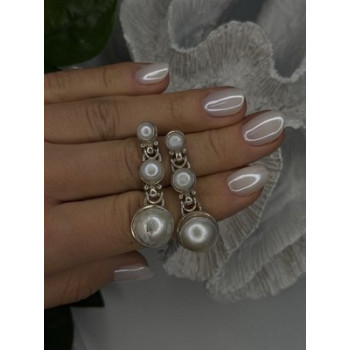 Beautiful Dangle 925 Sterling Silver White Pearls Earrings