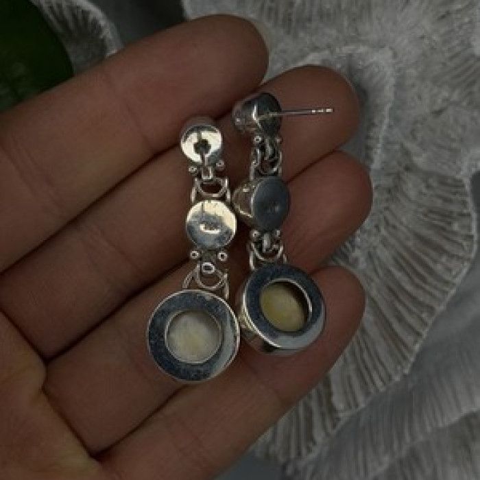 Beautiful Dangle 925 Sterling Silver White Pearls Earrings