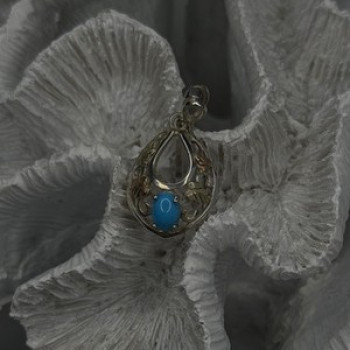 925 Sterling Silver Yellow and Rose Gold Plated Leaf Turquoise Pendant