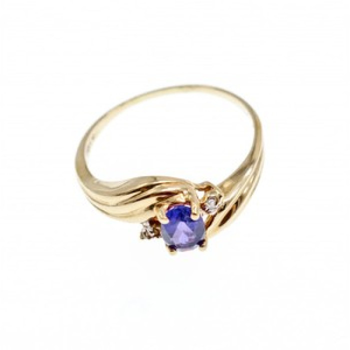 10K Yellow Gold Amethyst & Diamonds Ring Size 5.5