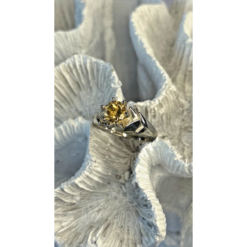 Elegant 925 Sterling Silver Yellow Citrine Ring Size 8