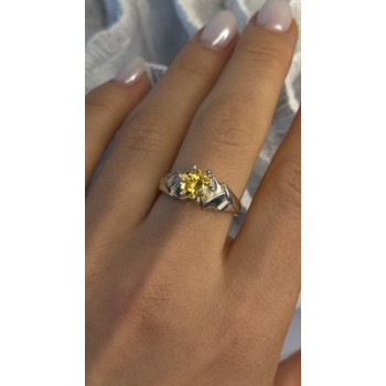 Elegant 925 Sterling Silver Yellow Citrine Ring Size 8