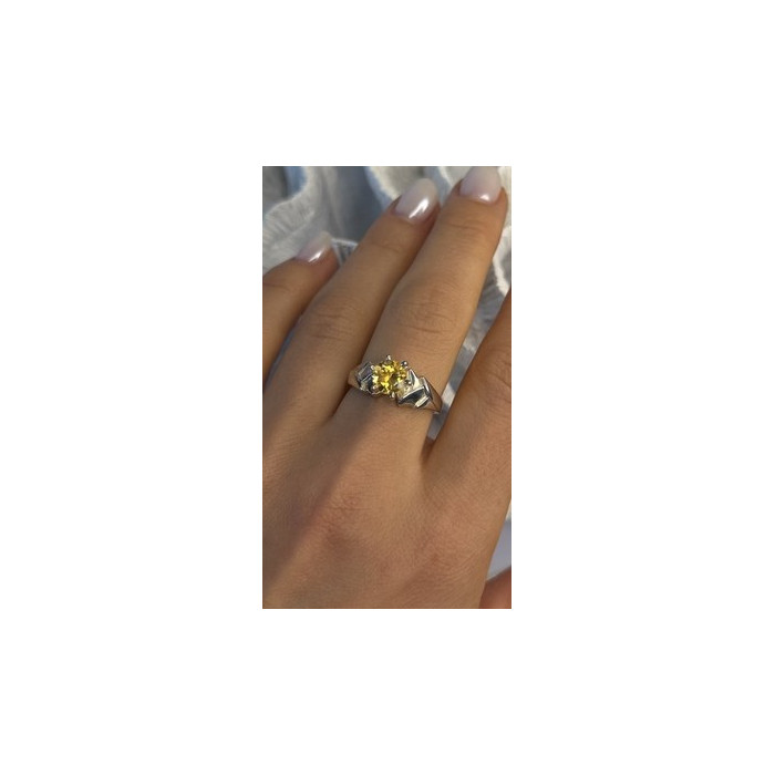 Elegant 925 Sterling Silver Yellow Citrine Ring Size 8