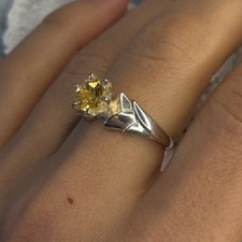 Elegant 925 Sterling Silver Yellow Citrine Ring Size 8
