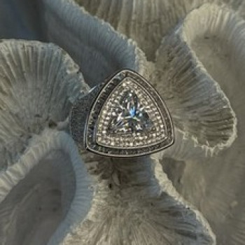 Unisex 925 Sterling Silver Trillion-Cut Simulated Diamond Cz Stones Ring Size 10