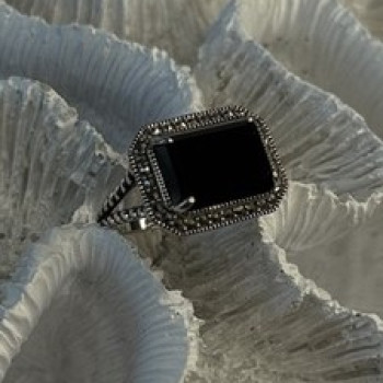 Marc 925 Sterling Silver Black Onyx Ring Size 8