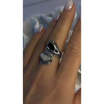 925 Sterling Silver White Mother of Pearl Black Onyx Marcasite Ring Size 8