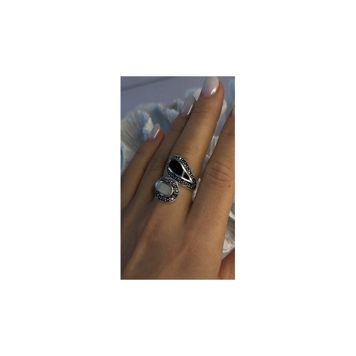 925 Sterling Silver White Mother of Pearl Black Onyx Marcasite Ring Size 8