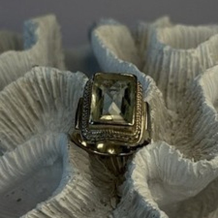 Vintage Style 925 Sterling Silver Quartz Stone Ring Size 6