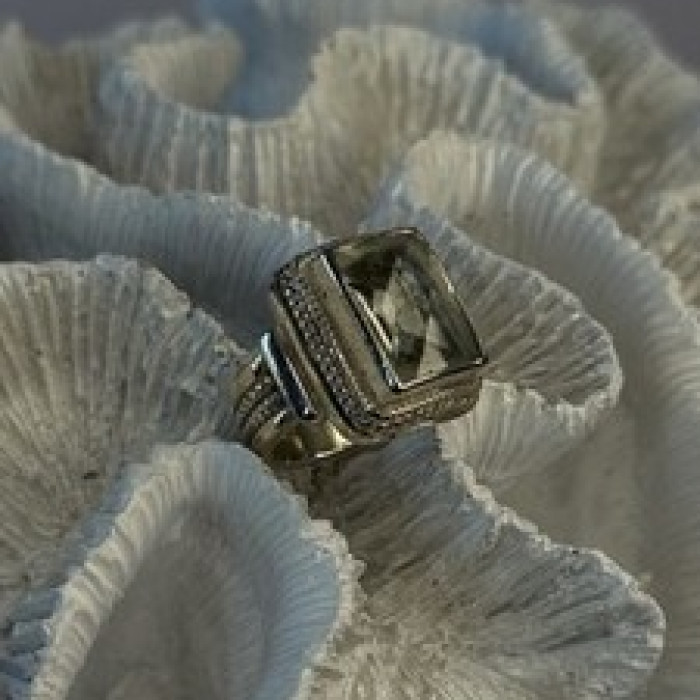 Vintage Style 925 Sterling Silver Quartz Stone Ring Size 6