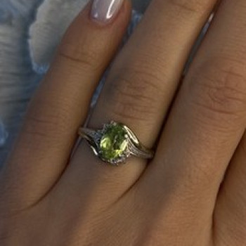 925 Sterling Silver & 10K yellow Gold Part Peridot & Diamonds Ring Size 7