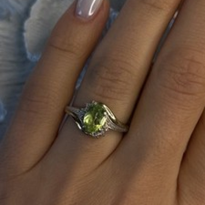 925 Sterling Silver & 10K yellow Gold Part Peridot & Diamonds Ring Size 7