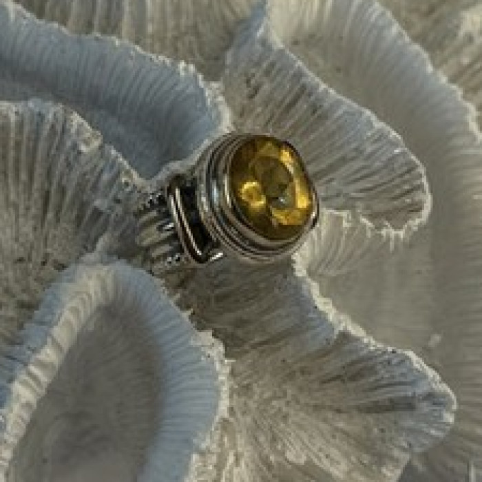 Vintage 925 Sterling Silver & 14K Yellow Gold Part Yellow Citrine Ring Size 6