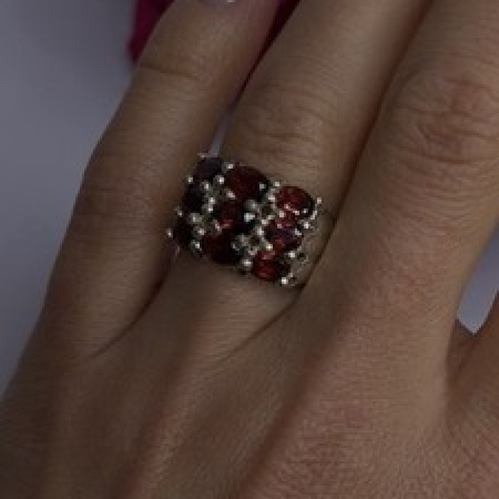 Vintage 925 Sterling Red Garnet Silver Ring Size 7
