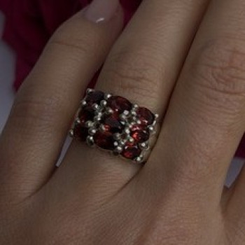 Vintage 925 Sterling Red Garnet Silver Ring Size 7