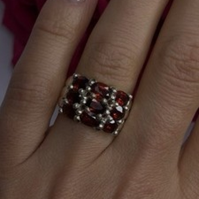 Vintage 925 Sterling Red Garnet Silver Ring Size 7