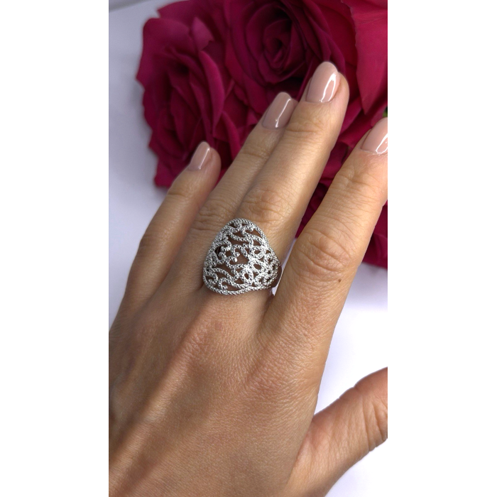 Elegant 925 Sterling Silver Diamonds Ring Size 9
