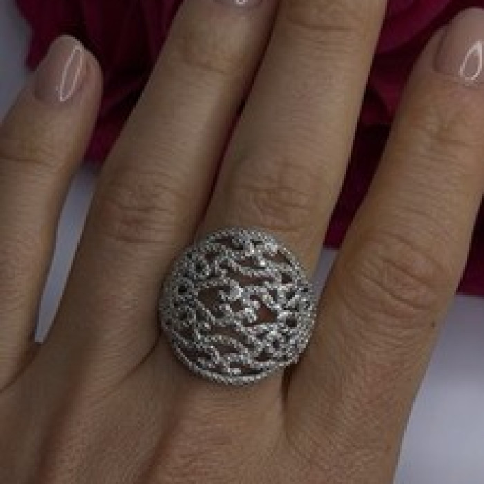 Elegant 925 Sterling Silver Diamonds Ring Size 9