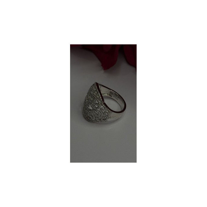 Elegant 925 Sterling Silver Diamonds Ring Size 9