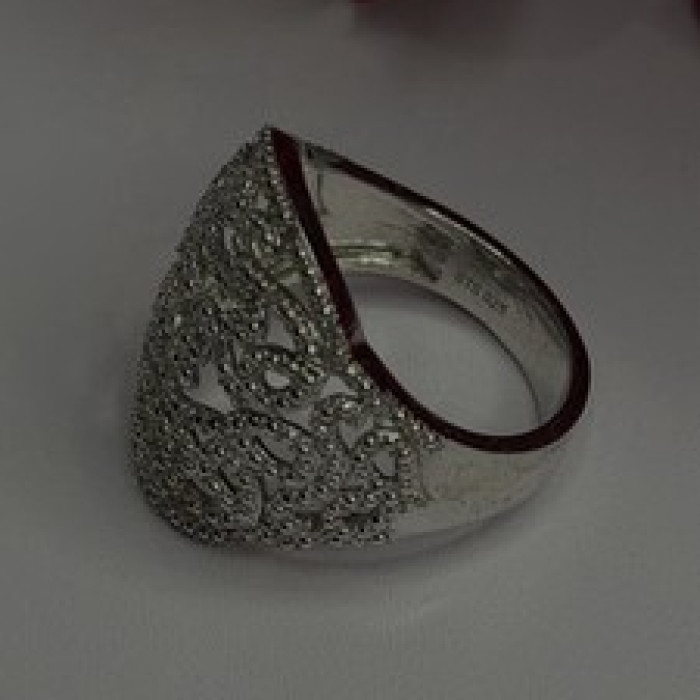 Elegant 925 Sterling Silver Diamonds Ring Size 9