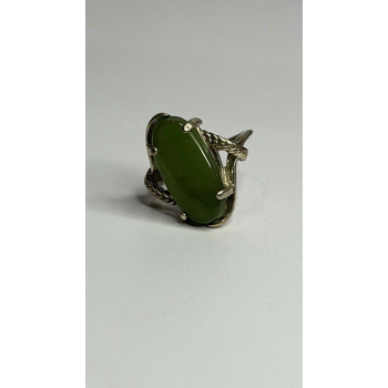 925 Sterling Silver Green Jade Ring Size 8