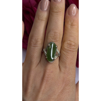 925 Sterling Silver Green Jade Ring Size 8