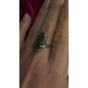 925 Sterling Silver Green Jade Ring Size 8