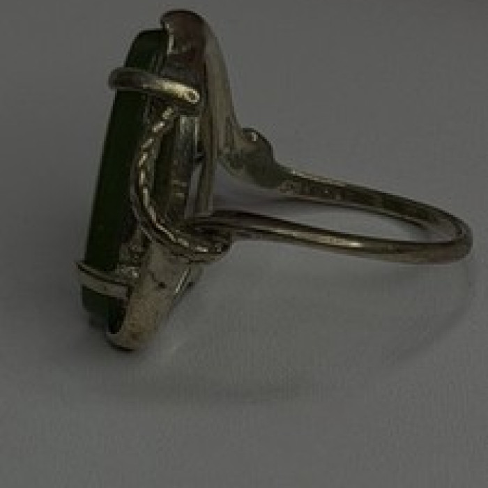 925 Sterling Silver Green Jade Ring Size 8