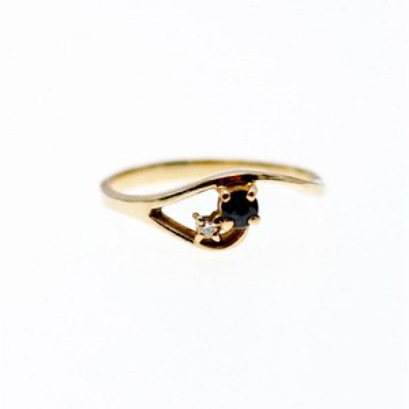 10K Yellow Gold Sapphire & Diamond Ring Size 7